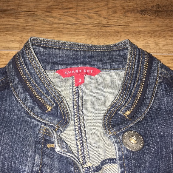 Jean Jacket - Picture 3 of 8